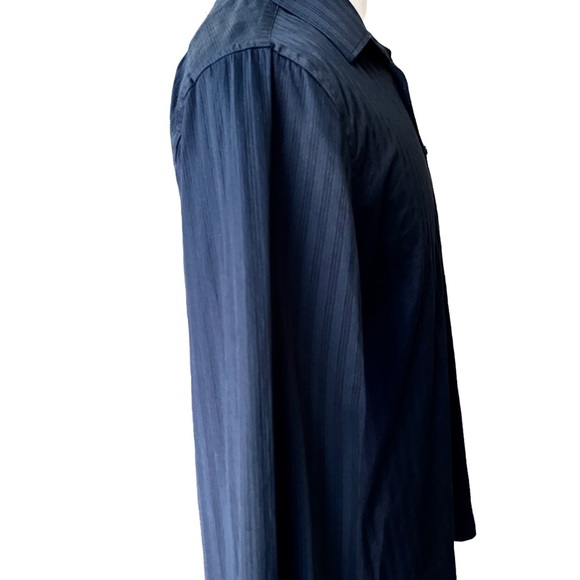 Le Château Black Men’s Shirt - Picture 3 of 14